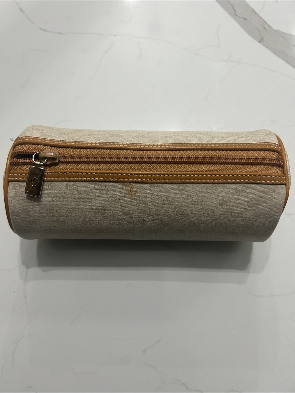 Gucci Cream Canvas Cylinder Cosmetic Pouch with Tan Trim
Excellent condition